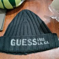 2 Berretto/i di Lana Guess e Bikkembergs + Sciarpa