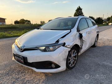 Toyota Auris Touring Sports 1.4 D-4D Business