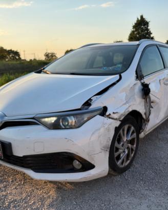 Toyota Auris Touring Sports 1.4 D-4D Business