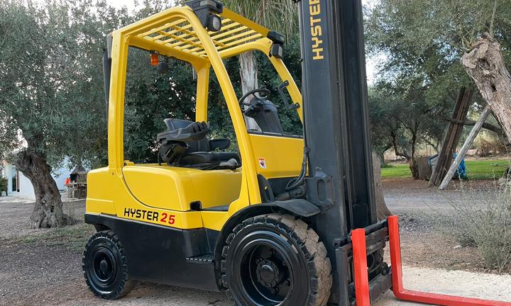 Carrello elevatore muletto Diesel 25 q.li Hyster