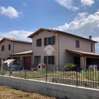 PORZIONE DI BIFAMILIARE A DERUTA