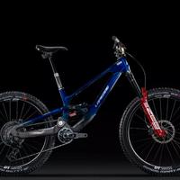 la pierre spicy cf team 2025