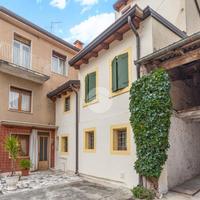 CASA DI CORTE A BUSSOLENGO