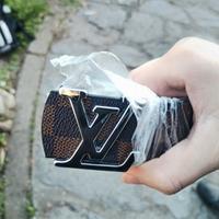 Set 4 cinture (2 Amiri,1 LV e una Burberry)