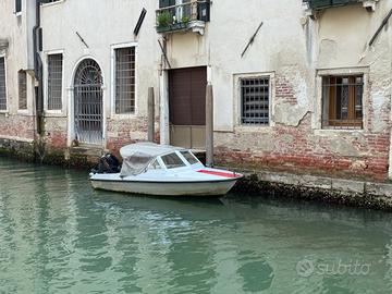 Silentcraft con motore Yamaha 9.9-20 come nuovo