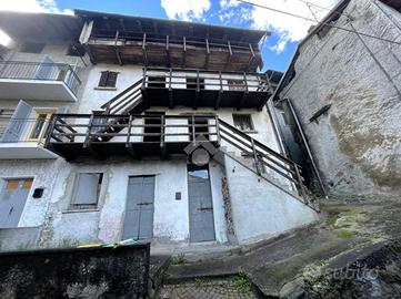 CASA SEMINDIPENDENTE A FORCOLA