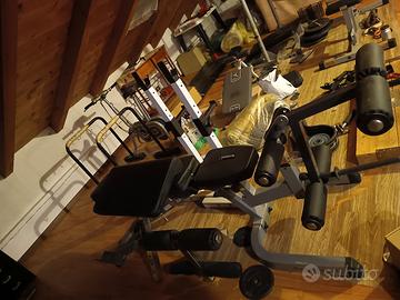 panca lat. machine. leg press body solid/powerline