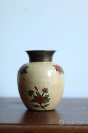 Vasetto cinese di metallo dipinto