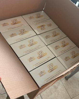 Etb pokemon 30th anniversario case