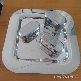 oliera saliera formaggera su vassoio