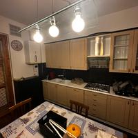 Cucina completa angolare in ottime cond.