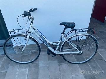 Bicicletta City Bike