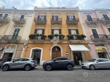 NEGOZIO A BARI