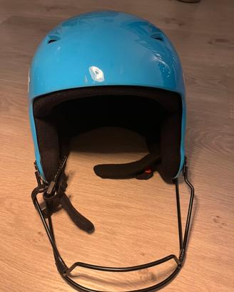 Casco uvex con mentoniera