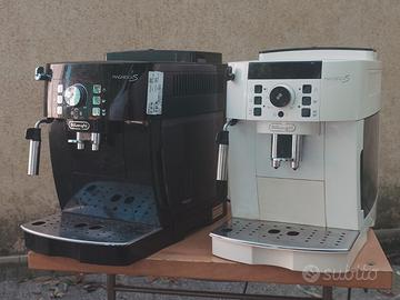DUE De Longhi Magnifica S per ricambi