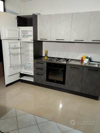 cucina metri 2.55 con elettrodomestici 