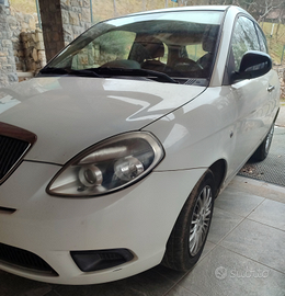 Lancia ypsilon diva