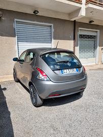 Lancia Ypsilon 1.0 FireFly 70cv Silver - 2022
