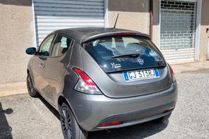 Lancia Ypsilon 1.0 FireFly 70cv Silver - 2022