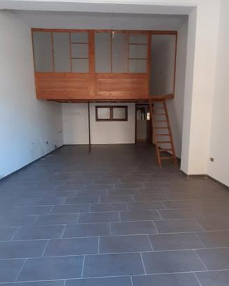 Locale 70 mq