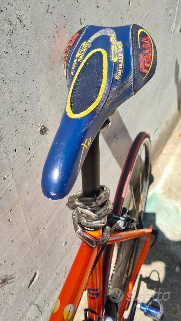 Bicicletta da strada con pedali sgancio rapido Biciclette In