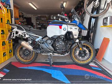 Bmw R1300 GS ADV manuale con garanzia e tagliandi