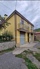 Casa autonoma con giardino