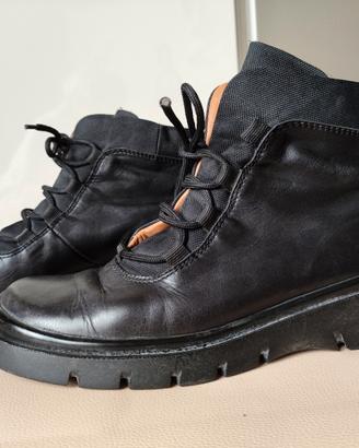 Stivaletto nero  