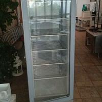 vetrina verticale congelatore 