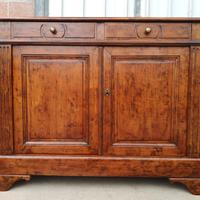 Vecchia credenza