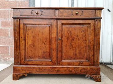 Vecchia credenza