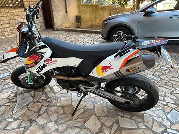 KTM 690 smc