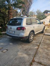 VOLKSWAGEN Touareg - 2008