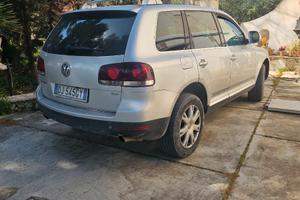 VOLKSWAGEN Touareg - 2008