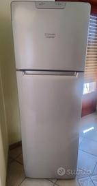 Frigorifero Hotpoint Ariston con freezer 