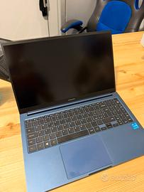 Samsung galaxy book i3 11 gen 8 GB di ram