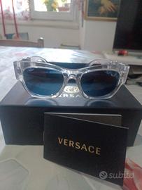 Occhiali da sole Versace con lenti blu