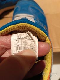 Scarpe da ginnastica numero 32 