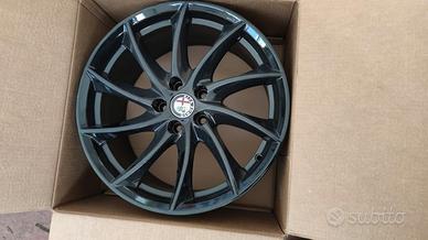 1 CERCHIO LEGA ALFAROMEO GIULIA 18" CODICE ZZ006