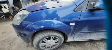FORD FIESTA 2007 - PARAFANGO SINISTRO