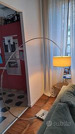 lampada da terra ad arco