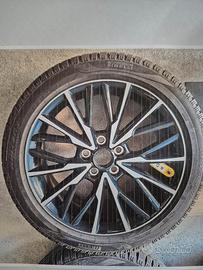 cerchi completi di antineve Toyota yaris cros