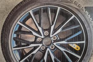 cerchi completi di antineve Toyota yaris cros