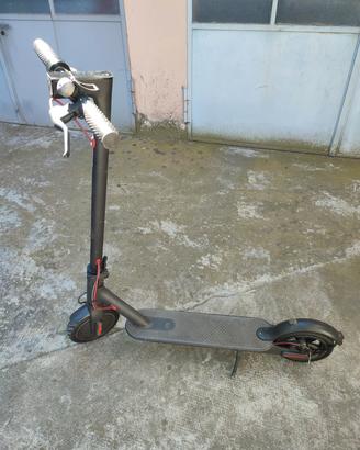 Monopattino elettrico Xiaomi m365