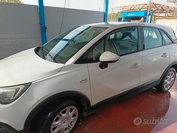 Opel Crossland II anno 2018 benzina/gpl casa madre