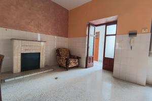 Giffoni V.P. Curticelle App.to 3 vani e cantine