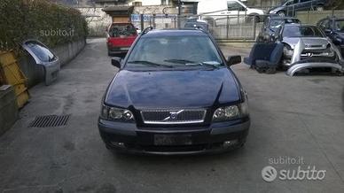 Ricambi carrozzeria Volvo V40 2001