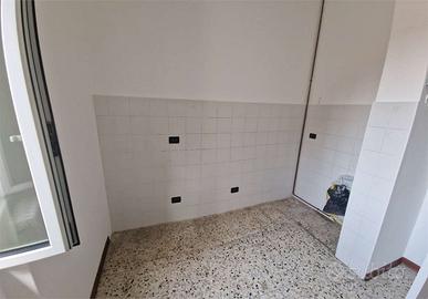 SENNA COMASCO affittiamo MONOLOCALE non arredato