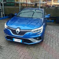 Renault Megane Berlina E-Tech Plug-in hybrid