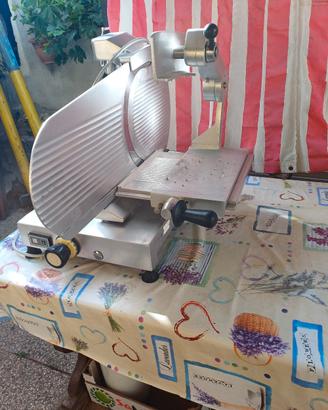 affettatrice lama cm 37